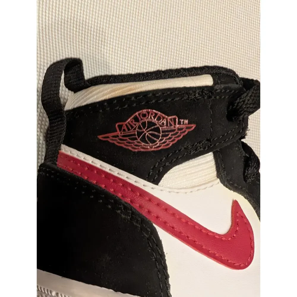Air Jordan 1 Retro High BT Size 5C 705304-020 Black Red White Toddler